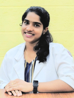 Faculty Photo of Dr. Sandra Mohandas